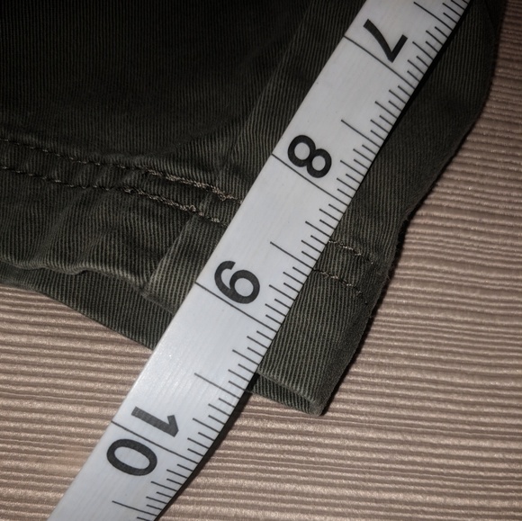 Army Green Columbia Cargo Shorts - Picture 4 of 5